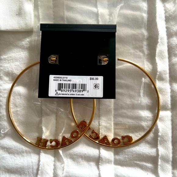 NWT Coach Pearl Medium Hoop Earrings - Picture 4 of 6